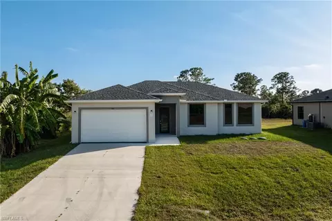 1134 Cumming St E, Lehigh Acres, FL 33974