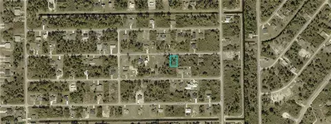 862 Campbell St E, Lehigh Acres, FL 33974 photo 2