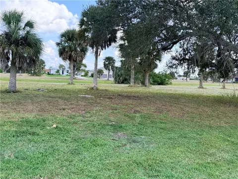 16348 Cape Horn Blvd, Punta Gorda, FL 33955