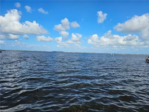 6928 Old Whiskey Creek Dr, Fort Myers, FL 33919