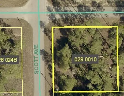 3900 E 11th St, Lehigh Acres, FL 33972