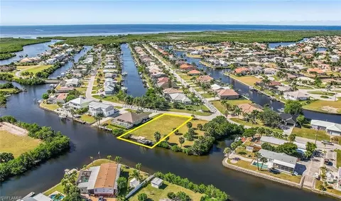 5258 River Bay Dr, Punta Gorda, FL 33950