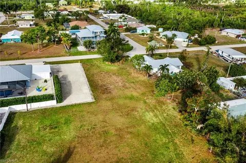 11390 Oakland Dr, Bokeelia, FL 33922