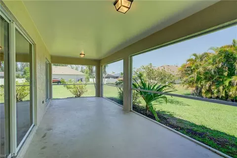 1142 NW 27th Pl, Cape Coral, FL 33993