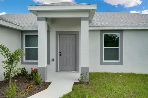 3010 67th St W, Lehigh Acres, FL 33971