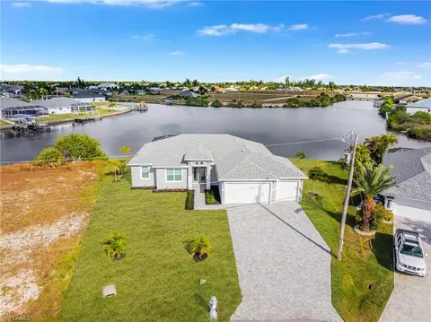 913 NW 33rd Pl, Cape Coral, FL 33993
