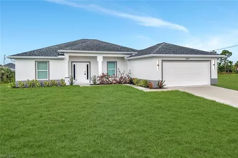2303 NE 39th St, Cape Coral, FL 33909