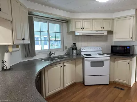 7 Elder St, Alva, FL 33920 photo 5