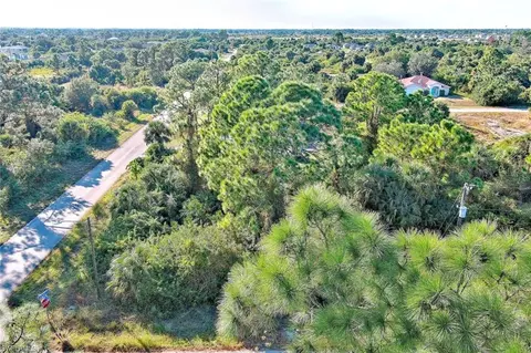 324 Leruth Ave, Lehigh Acres, FL 33974