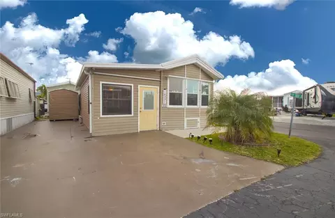 16331 Hermit Thrush Ln, Fort Myers, FL 33908