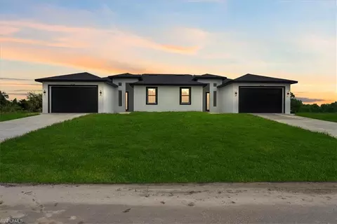 717-719 Gilbert Ave S, Lehigh Acres, FL 33973