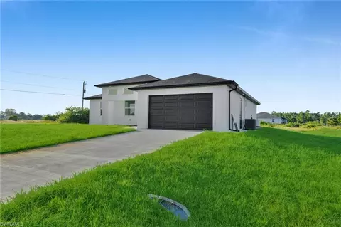 4206 E 15th St, Lehigh Acres, FL 33972
