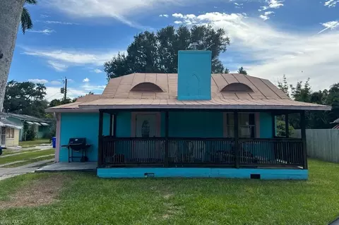 3516 E Riverside Dr, Fort Myers, FL 33916