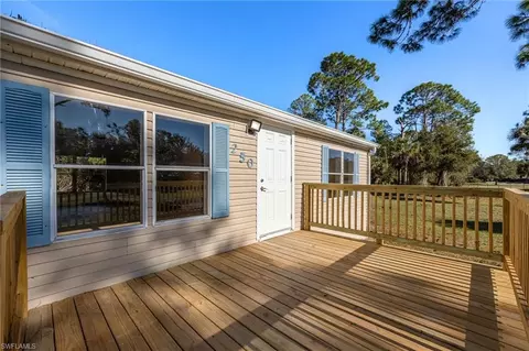 250 Trader Rd, Labelle, FL 33935 photo 5
