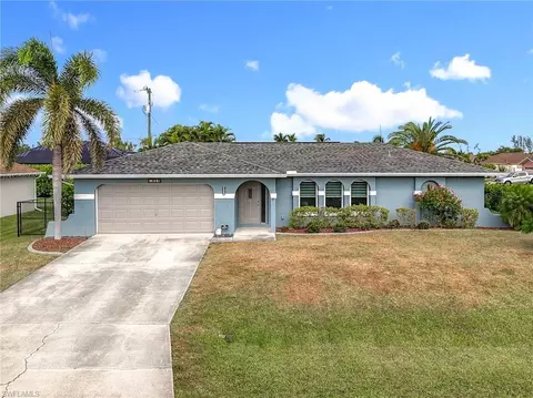 911 SW 33rd Ter, Cape Coral, FL 33914