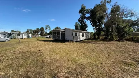 8315 Marx Dr, North Fort Myers, FL 33917
