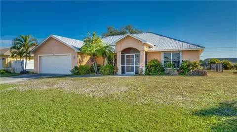 1901 SE 5th Pl, Cape Coral, FL 33990