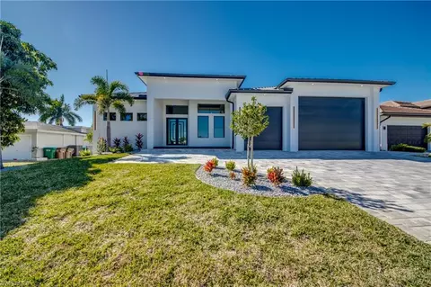 5254 Tamiami Ct, Cape Coral, FL 33904