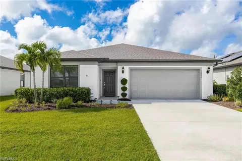 10882 Firebush Cir, North Fort Myers, FL 33917