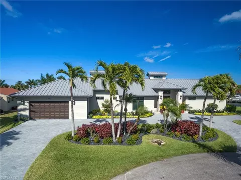 1407 SW 53rd Ter, Cape Coral, FL 33914