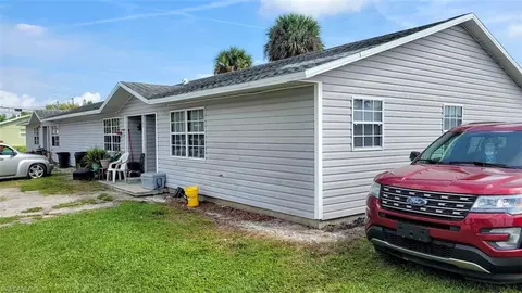200 7th St NW, Moore Haven, FL 33471