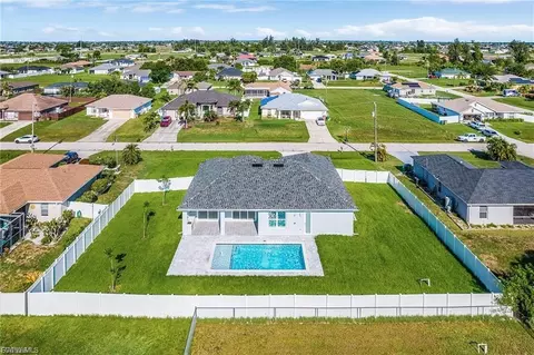 1715 NE 2nd Pl, Cape Coral, FL 33909