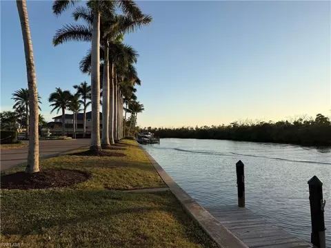 1531 SW 58th Ln, Cape Coral, FL 33914