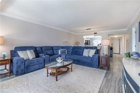 7430 Lake Breeze Dr #403, Fort Myers, FL 33907