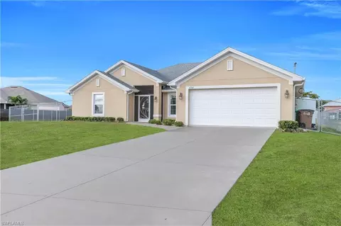 4344 NE 9th Ct, Cape Coral, FL 33909