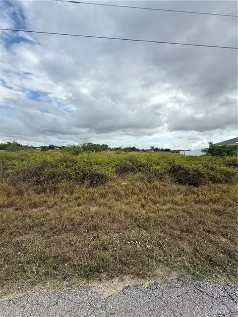 1418 Irving Ave, Lehigh Acres, FL 33972