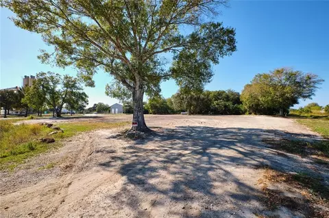 400 S Industrial Loop, Labelle, FL 33935 photo 13