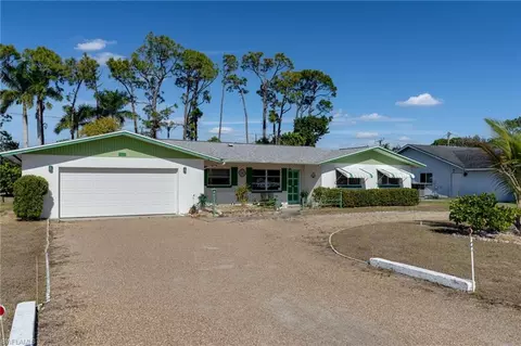 2367 Dover Ave, Fort Myers, FL 33907