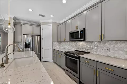 19649 Utopia Ln, Estero, FL 33928 photo 8