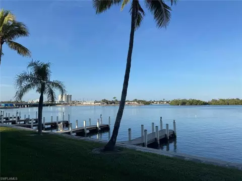 894 Buttonwood Dr #115, Fort Myers Beach, FL 33931