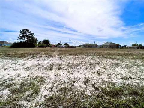 1323 Santa Barbara Blvd N, Cape Coral, FL 33993