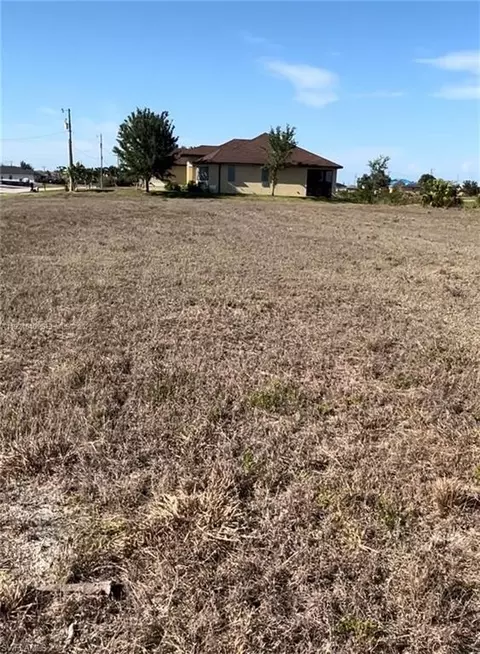 1931 NW 9th Pl, Cape Coral, FL 33993