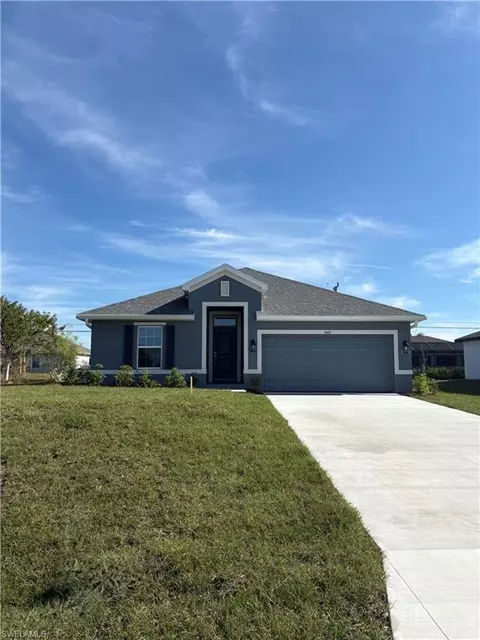 2605 NE 1st Pl, Cape Coral, FL 33909