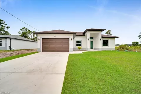 724 Giorgio Ave S, Lehigh Acres, FL 33974