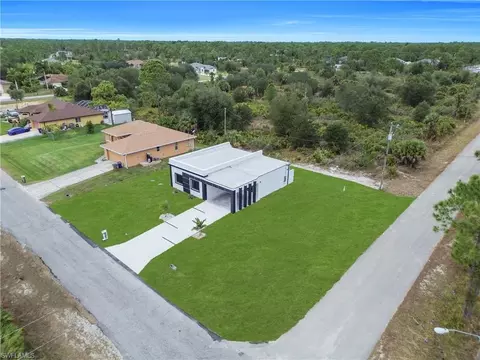 907 E 9th St, Lehigh Acres, FL 33972 photo 3