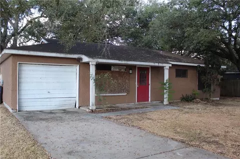 4033 W Palomar Cir, Labelle, FL 33935