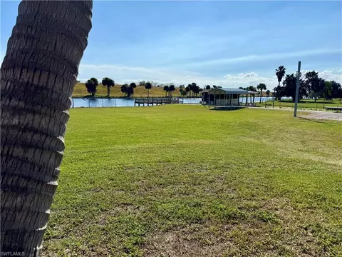 Exterior - 3342 County Road 721 Loop, Moore Haven, FL 33471 photo 9 of 20