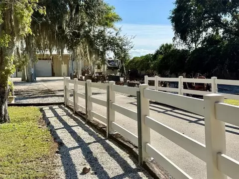 Exterior - 3342 County Road 721 Loop, Moore Haven, FL 33471 photo 14 of 20