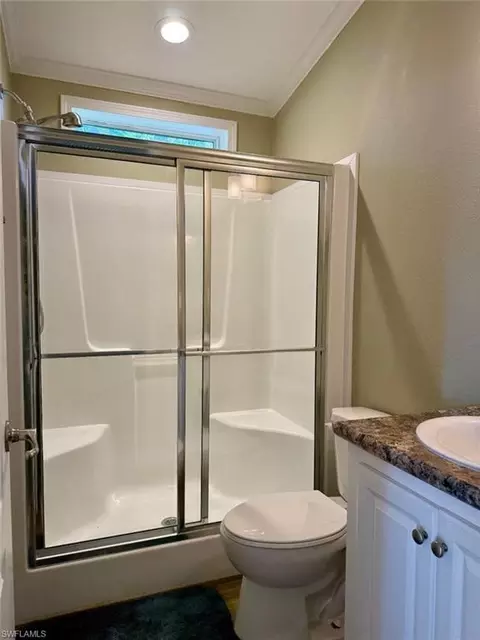 Bath - 3342 County Road 721 Loop, Moore Haven, FL 33471 photo 1 of 2