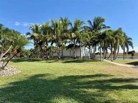 Exterior - 3342 County Road 721 Loop, Moore Haven, FL 33471 photo 15 of 20