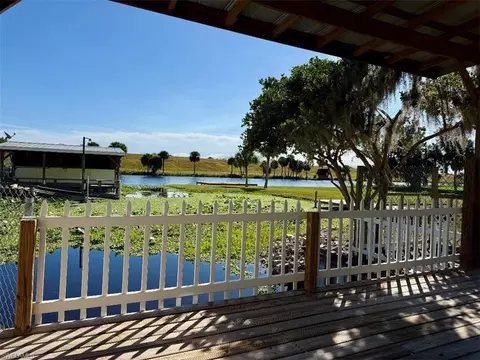View/Area - 3342 County Road 721 Loop, Moore Haven, FL 33471 photo 5 of 10