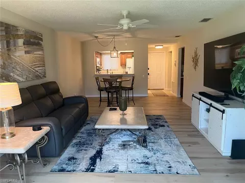 7402 Lake Breeze Dr #114, Fort Myers, FL 33907