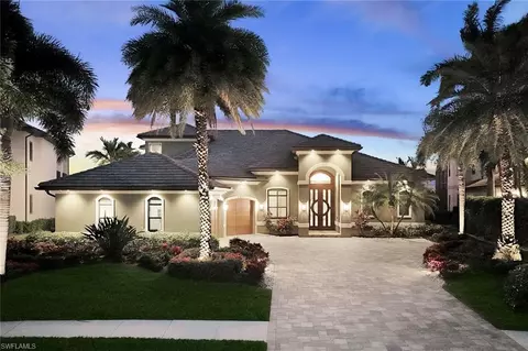 5817 Harbour Cir, Cape Coral, FL 33914