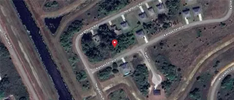 330 Kansas Ter, Labelle, FL 33935