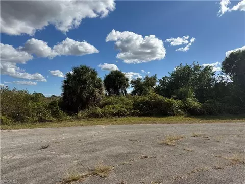 7022 Hero Ct, Labelle, FL 33935