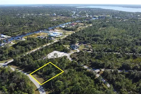 581 Biscayne Dr, Port Charlotte, FL 33953